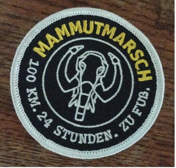 Mammutmarsch Aufnäher: 100 km, 24 Stunden, zu Fuß
